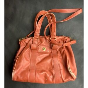 MARC BY MARC JACOBS TOTALLY TURNLOCK  SHIFTY SATCHEL